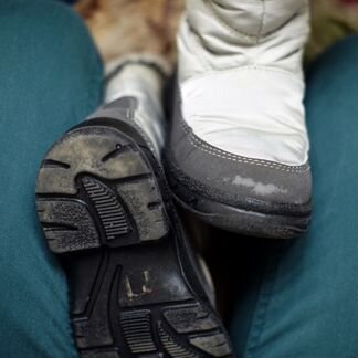 Сапоги Alaska 27 сломана молния и шапка Reima