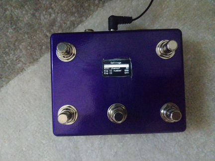 Миди контроллер на 5 кнопок