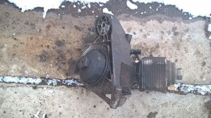 Кронштейн 022 199 354 L Touareg