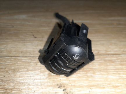 Регулировка яркости подсветки Volkswagen Golf BUD