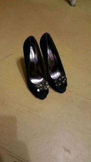 Туфли с открытым носом 38 размер