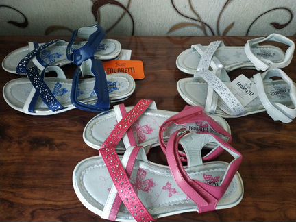 Босоножки для девочки