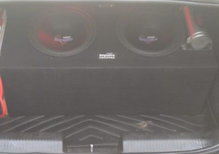 Сабвуфер Kicker (old school) с усилителем Kicx