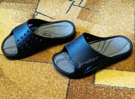 Шлепанцы и аквашузы р.27 для пляжа и бассейна