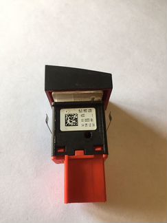 Кнопка аварийного сигнала Шкода Йети