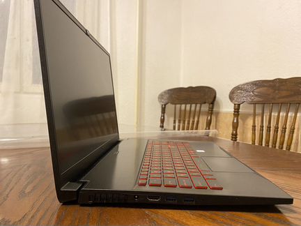 Msi gf75 17,3 1tb+128ssd, i5-8300, gtx 1050, 8gb d