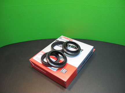 Комплект сальников и пыльников вилки Yamaha R6