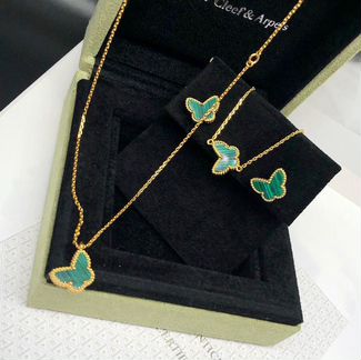 Коллекция Van Cleef & Arpels браслет.серьги.кулон