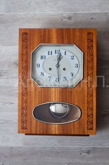 Янтарь. Часы настенные с боем, СССР. 1991 г