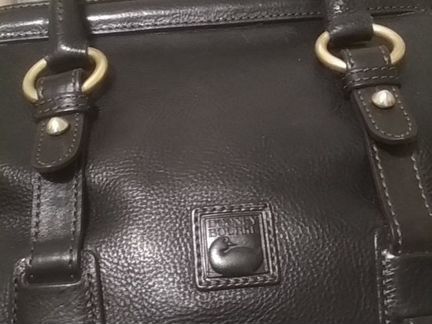 Натуральная кожаная сумкаDooney& Bourke
