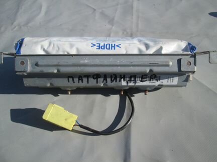 Подушка безопасности пассаж. Nissan Pathfinder 3