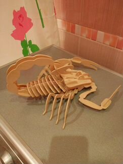 Деревянный скорпион