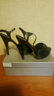 Итальянские босоножки из кожи питона