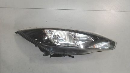 Фара (передняя) правая Ford Focus 3, 2012
