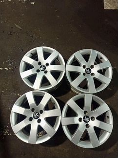 Диски бу оригинал R16 LU на Peugeot