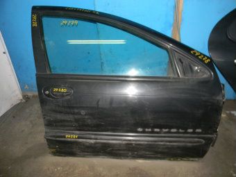 Дверь передняя правая Chrysler Concord 1998-2004