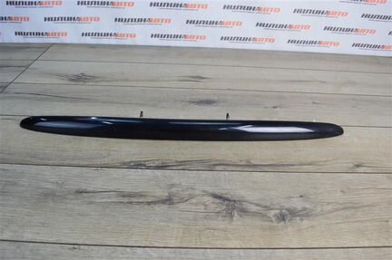 Накладка крышки багажника Пежо 206