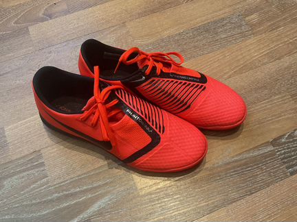 Бутсы nike phantom venom
