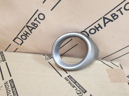 Окантовка птф передняя левая Lexus Es 6