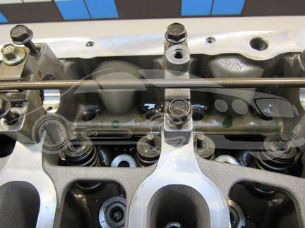 Головка блока pedd10100 mazda Mazda 3 (BM)