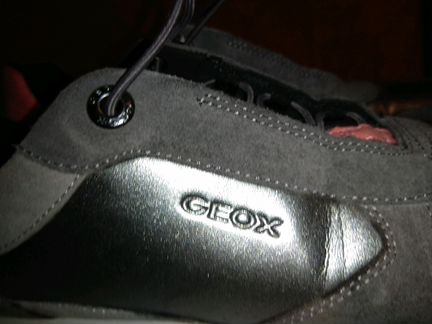 Кроссовки женские Geox 40
