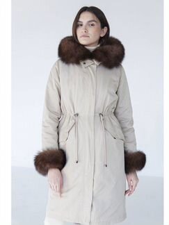 Парка женская зимняя с натуральным мехом песца