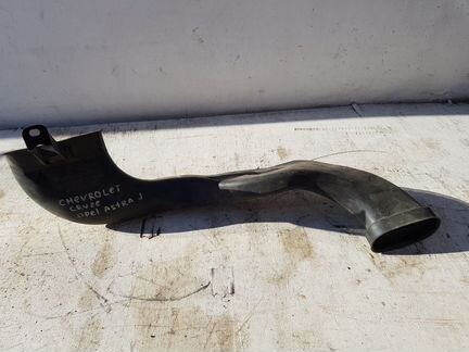 Воздухозаборник Chevrolet Cruze F16D4 2011