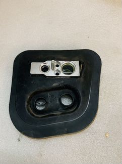 1648300084 клапан радиатора печки Mercedes W164