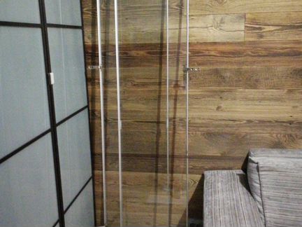 Две дверцы от книжного шкафа икея 