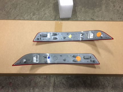 Отражатель заднего бампера Mercedes GL164 Рестайл