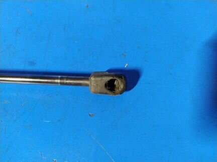 Амортизатор двери багажника Ford S-Max 2006