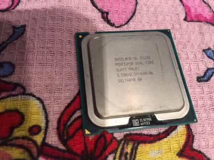 Процессор Intel E5200