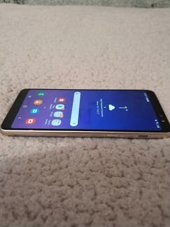 Мобильный телефон Samsung