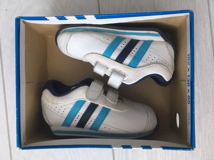 Кроссовки Adidas