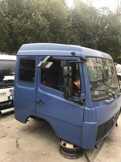 Мерседес 817 1995г.в. Кабина синяя