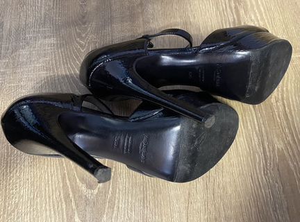 Босоножки YSL