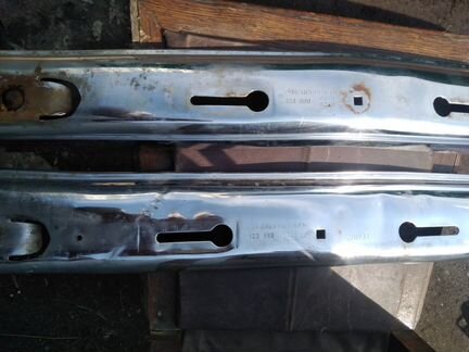 Бампер передний на 123 мерседес