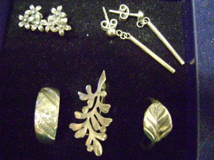 Советское серебро, чешская бижутерия, янтарь