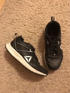 Кроссовки для мальчика рибок р 28