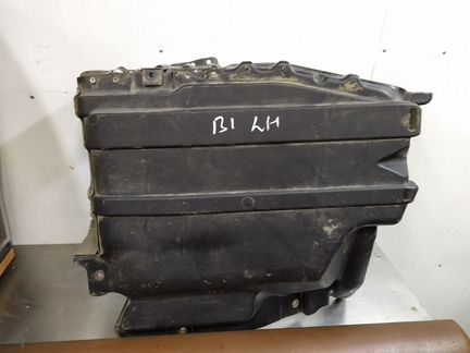 Защита бака Range Rover Vogue 3