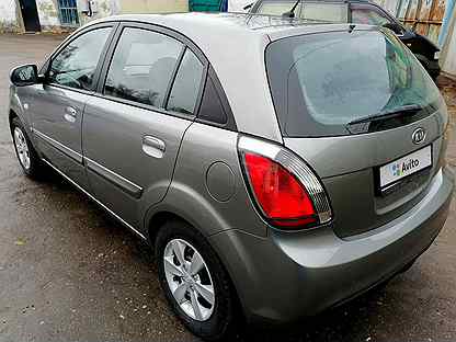 Kia Rio 2009 черная крыша