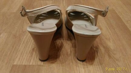 Босоножки Сovani с закрытым мысом в хор. состоянии