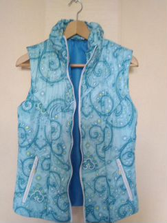 Жилетка очень симпатичная, 46р