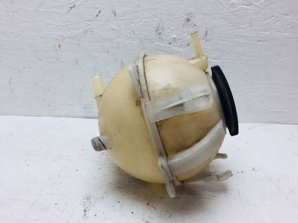 Бачок расширительный Volkswagen Tiguan 2.0 TDI