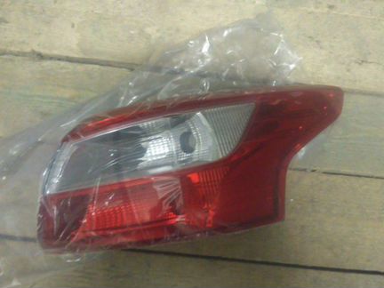 Фонарь задний правый Ford Focus 3 2011