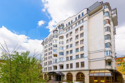 4-к квартира, 145 м², 6/9 эт.
