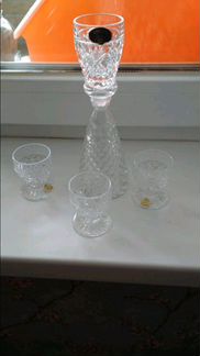 Графин с рюмками