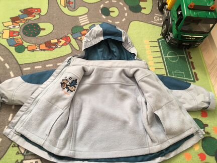 Комплект на весну куртка и брюки