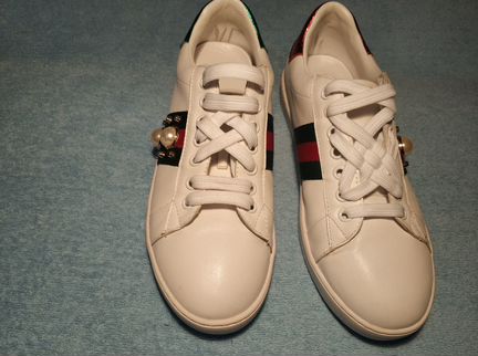 Кроссовки кожаные белые типа Gucci Ace