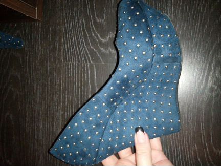 Замшевые синие туфли